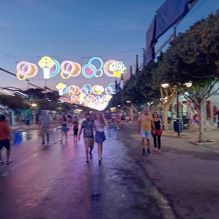 Apto A 5 Min A Pie De La Playa مالقة المظهر الخارجي الصورة
